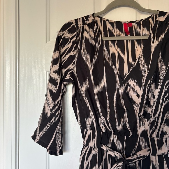 5/48 Black and Cream Patterned Romper Size Small - Picture 2 of 8